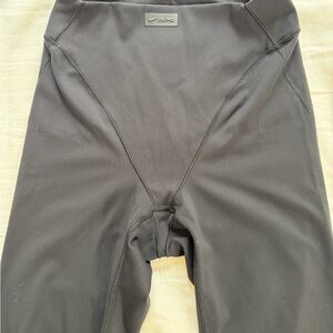 Skims Nike V-line Black Leggings